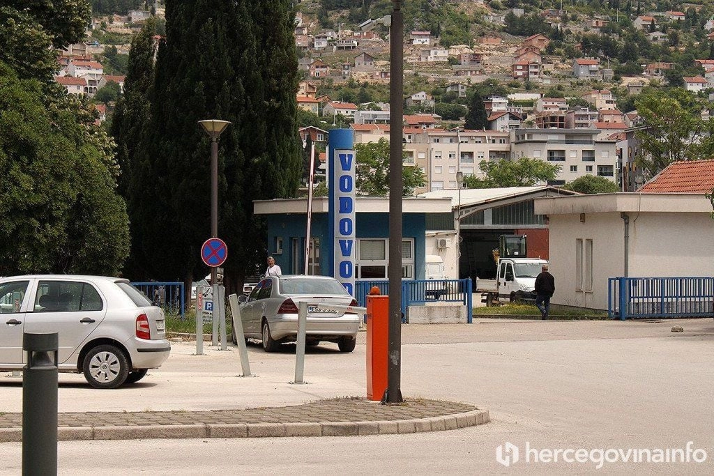 Nema vode u nekoliko mostarskih ulica, u vodovodu se ne javljaju na telefone